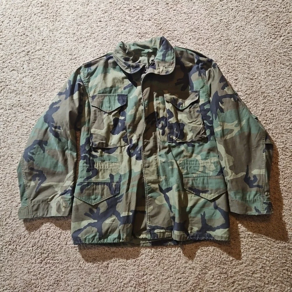 US Army Cold‎ Weather Field Jacket Woodland Camo Men's Medium Regular